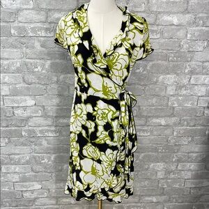 Loco Lindo Floral Wrap Dress in Black and Green